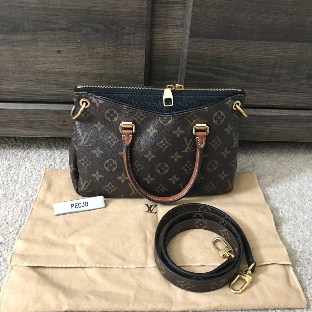 Louis Vuitton Pallas B.B. Noir